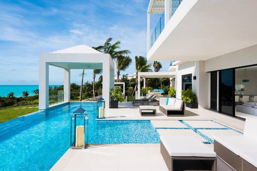 Triton Luxury Villa Провиденсиалес Экстерьер фото