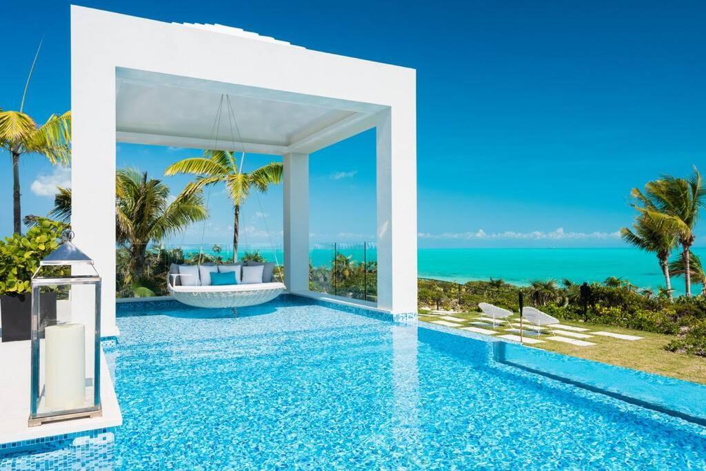 Triton Luxury Villa Провиденсиалес Экстерьер фото