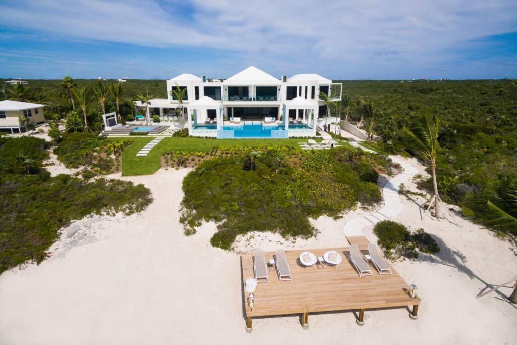 Triton Luxury Villa Провиденсиалес Экстерьер фото
