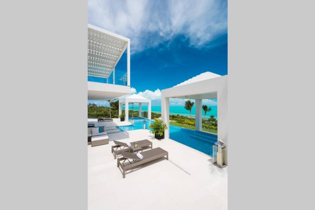 Triton Luxury Villa Провиденсиалес Экстерьер фото