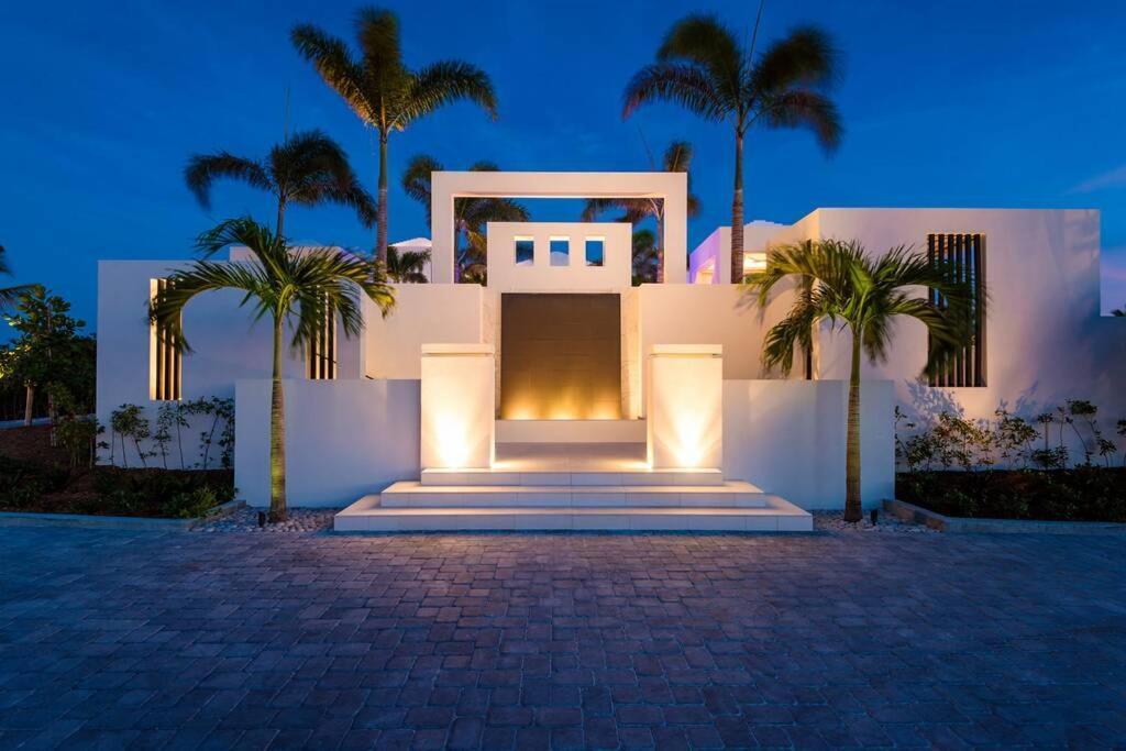 Triton Luxury Villa Провиденсиалес Экстерьер фото