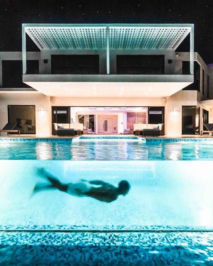 Triton Luxury Villa Провиденсиалес Экстерьер фото